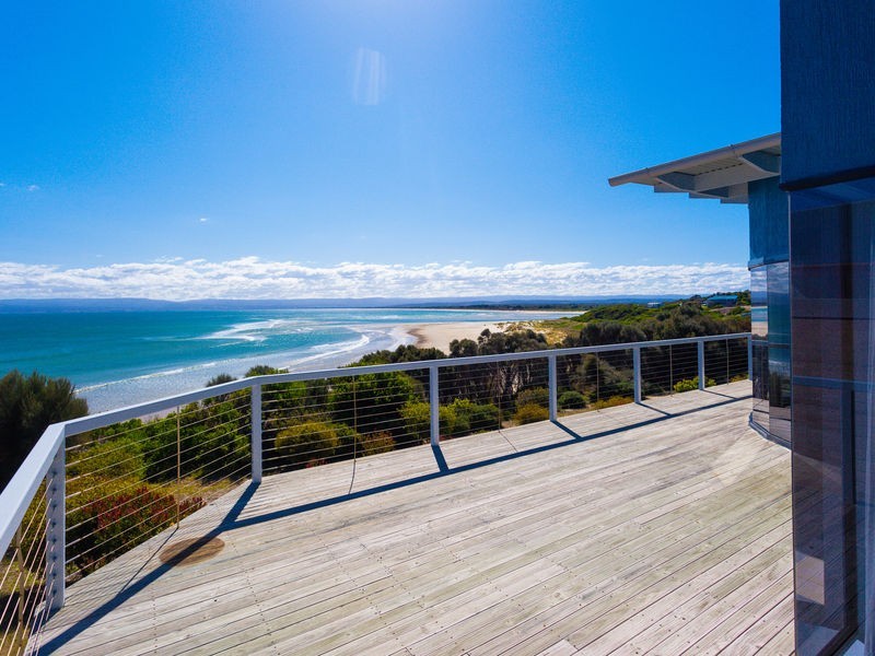 16 Meika Place, Coles Bay TAS 7215