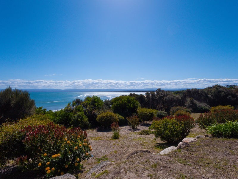 16 Meika Place, Coles Bay TAS 7215