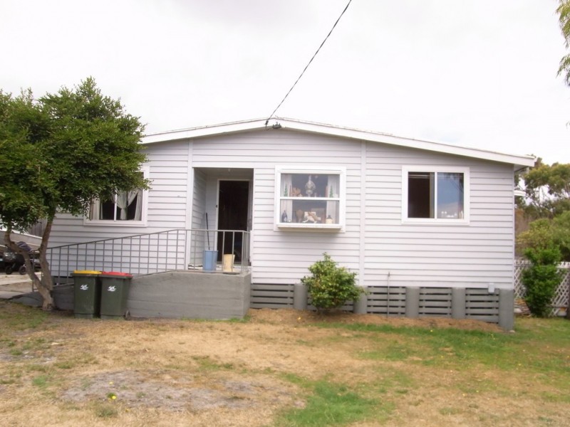 17 Beattie Avenue, Bicheno TAS 7215