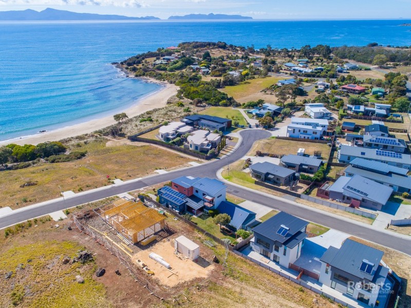 1A / 1 Aqua Sands Drive, Swansea TAS 7190