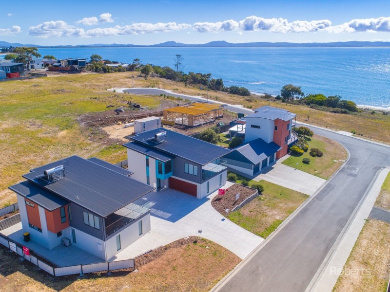 1A / 1 Aqua Sands Drive, Swansea TAS 7190