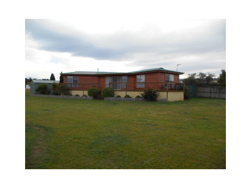 10 The Esplanade, Swansea TAS 7190