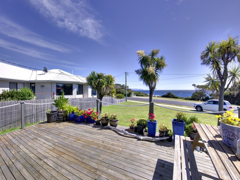 22 Tasman Hwy, Bicheno TAS 7215