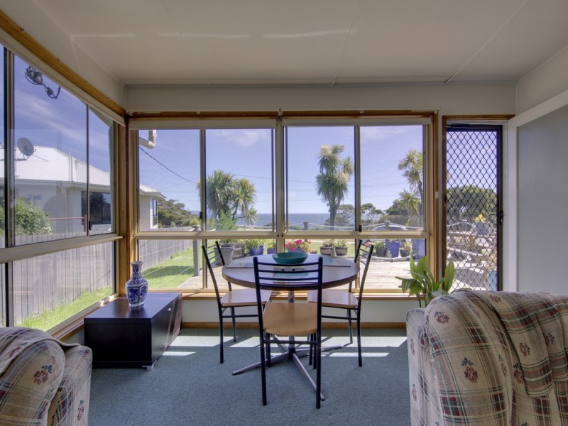 22 Tasman Hwy, Bicheno TAS 7215