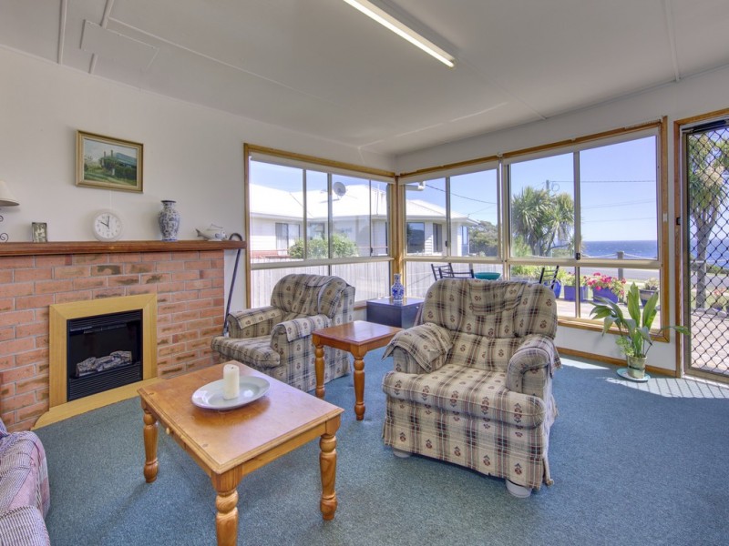 22 Tasman Hwy, Bicheno TAS 7215