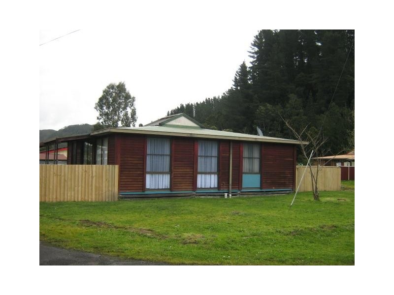 3 Norton, Queenstown TAS 7467