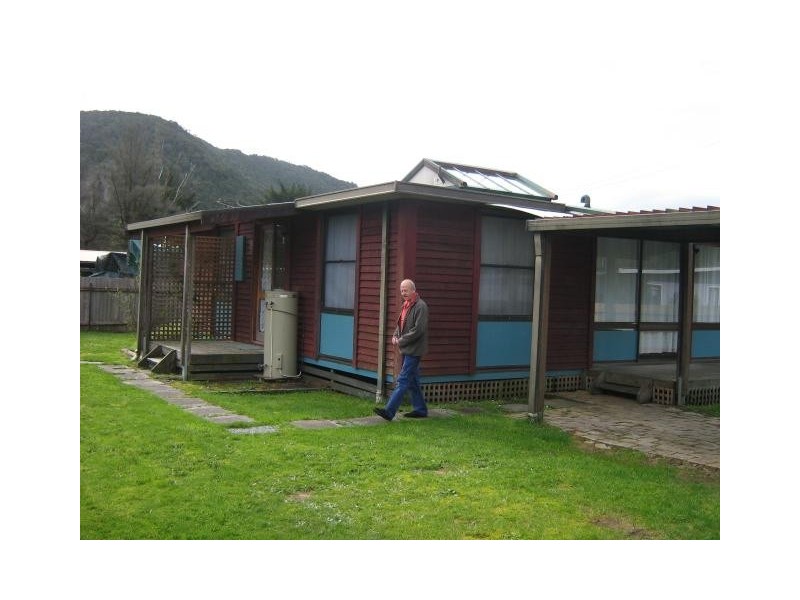 3 Norton, Queenstown TAS 7467