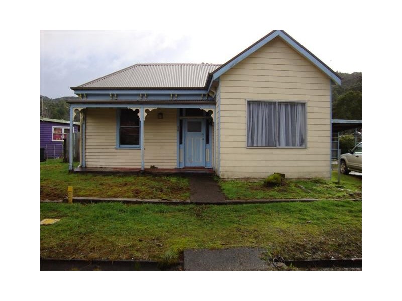 14 Esplanade, Queenstown TAS 7467