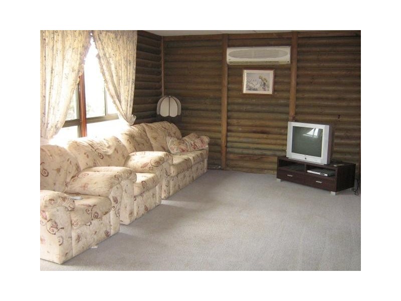 24 Solly Street, Zeehan TAS 7469