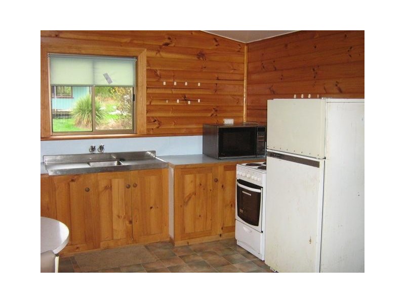 16 Featherstone Street, Strahan TAS 7468