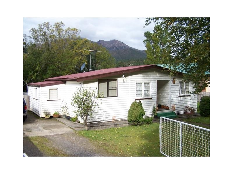 10 Penghana Road, Queenstown TAS 7467