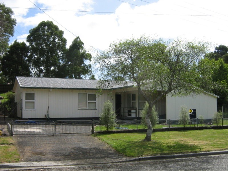 22 Gellibrand Street, Zeehan TAS 7469