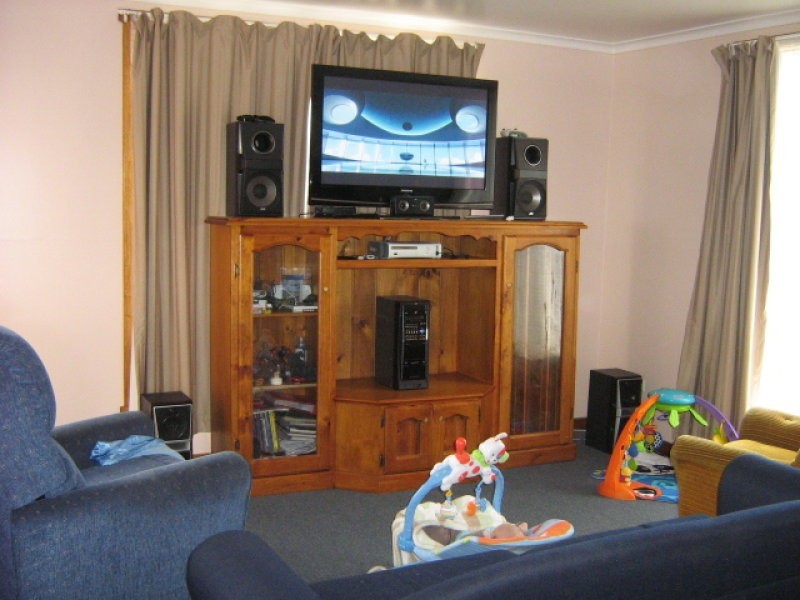 9 Shield Street, Zeehan TAS 7469