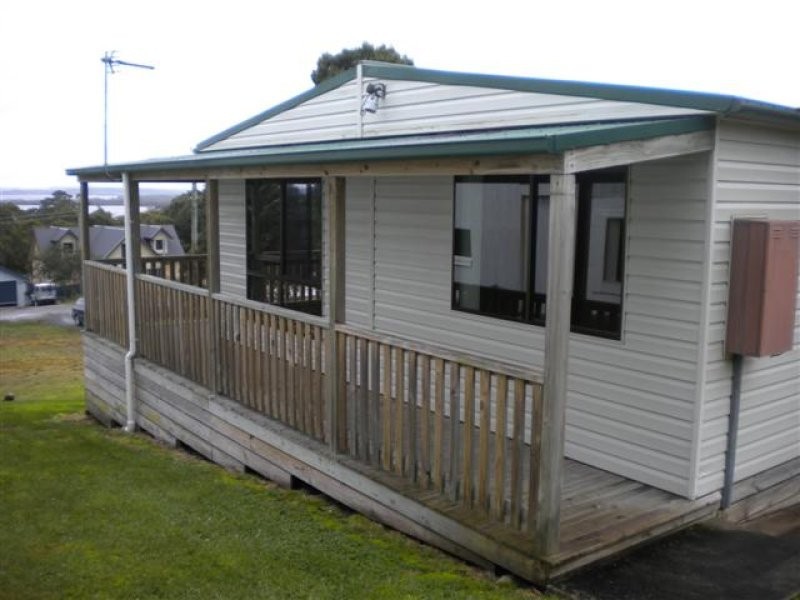 11 Charles Street, Strahan TAS 7468