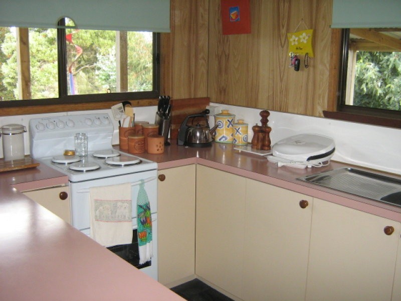 11 Charles Street, Strahan TAS 7468