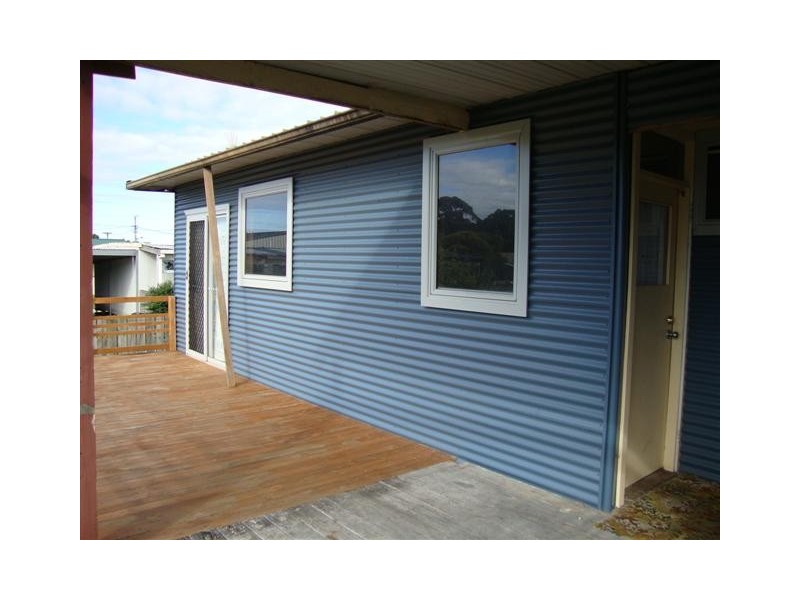 Strahan TAS 7468