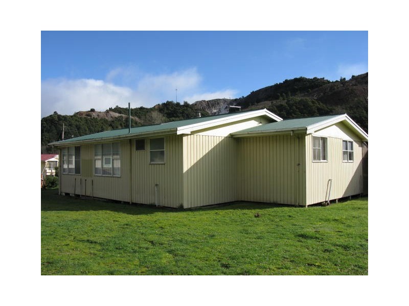 6 Darwin Crescent, Queenstown TAS 7467