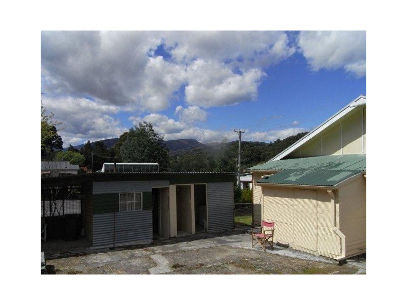 18 Grafton Street, Queenstown TAS 7467