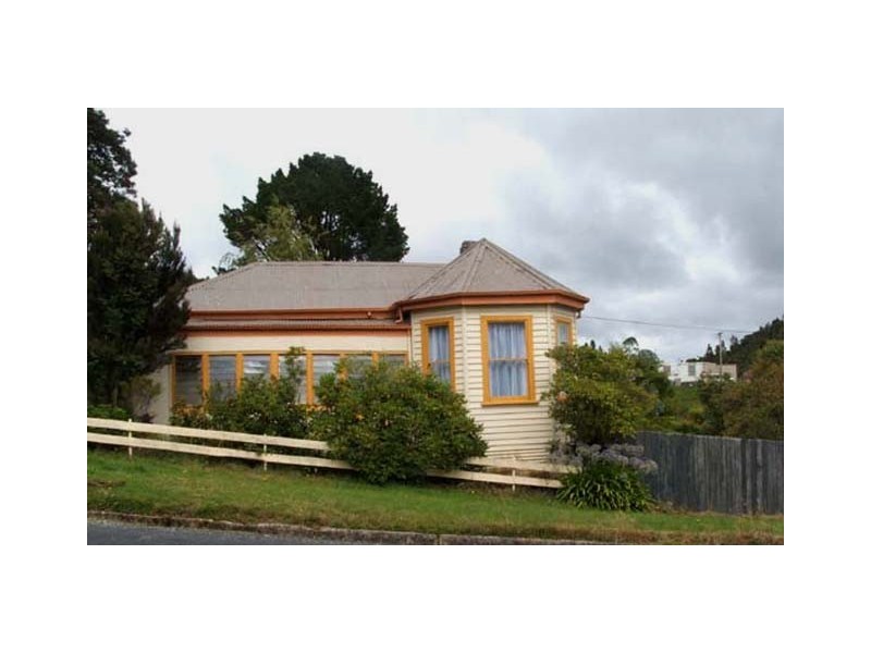 16 Crotty Street, Queenstown TAS 7467