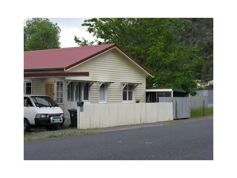 11 Urquhart Street, Queenstown TAS 7467