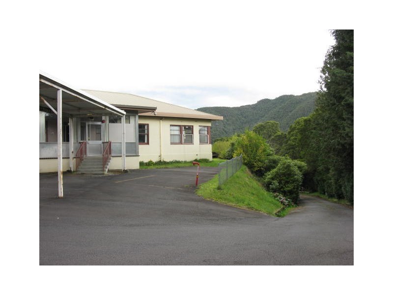 53 Mcnamara Street, Queenstown TAS 7467