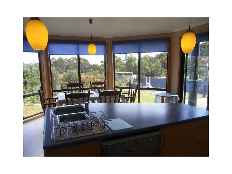 10 Charles Street, Strahan TAS 7468