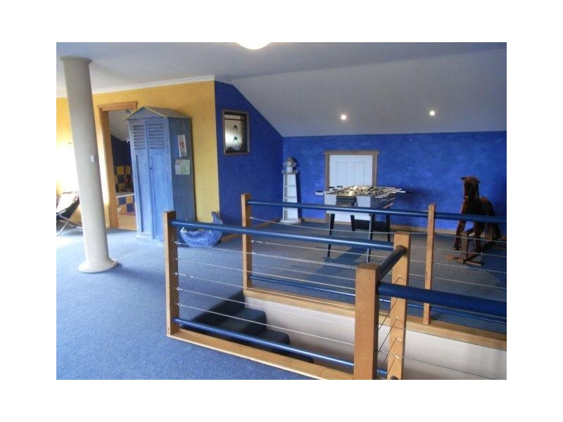 10 Charles Street, Strahan TAS 7468