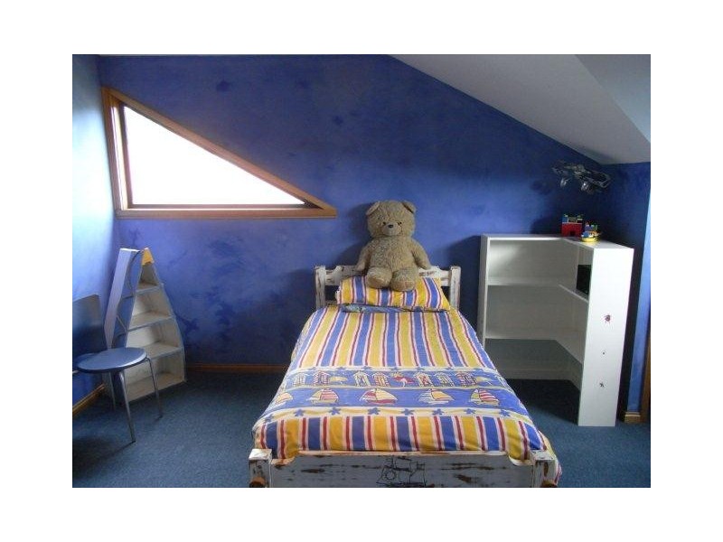 10 Charles Street, Strahan TAS 7468