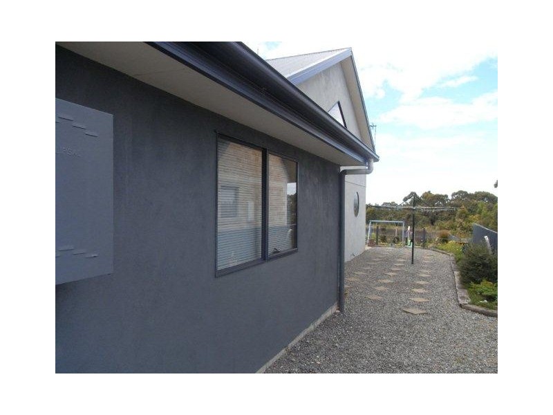 10 Charles Street, Strahan TAS 7468