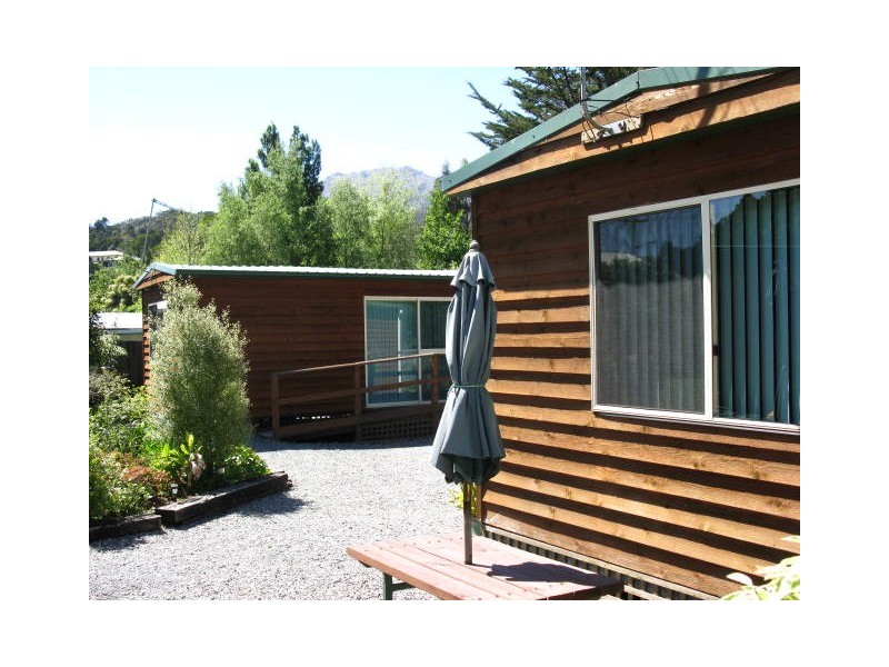 13 Austin Street, Queenstown TAS 7467