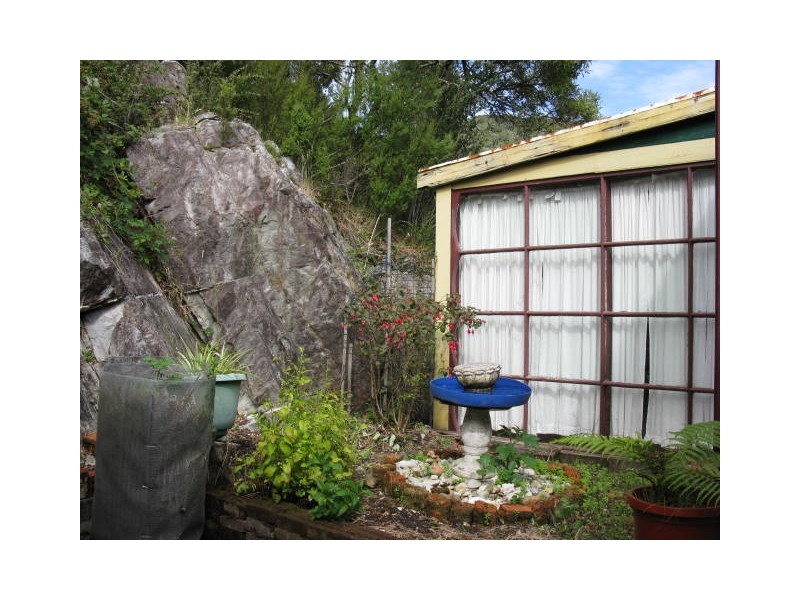 2 Whitelaw Street, Queenstown TAS 7467