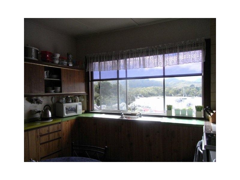 2 Innes Street, Strahan TAS 7468