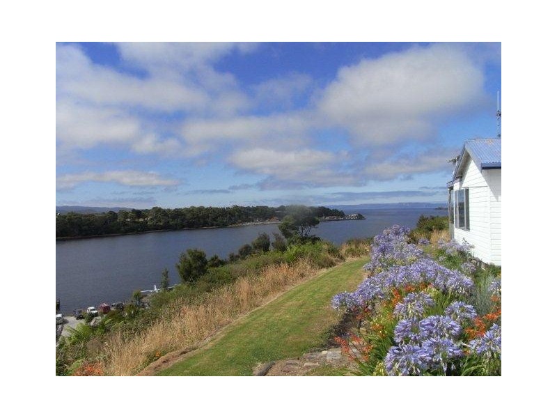 2 Innes Street, Strahan TAS 7468