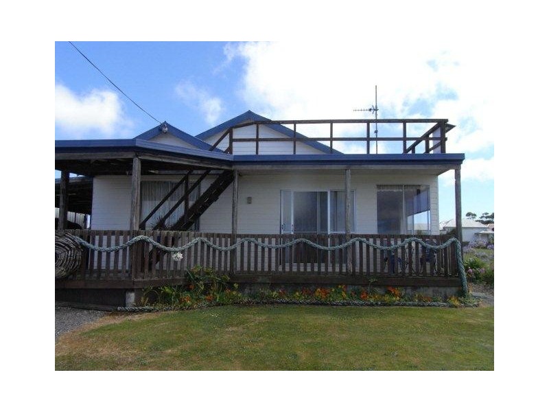 2 Innes Street, Strahan TAS 7468