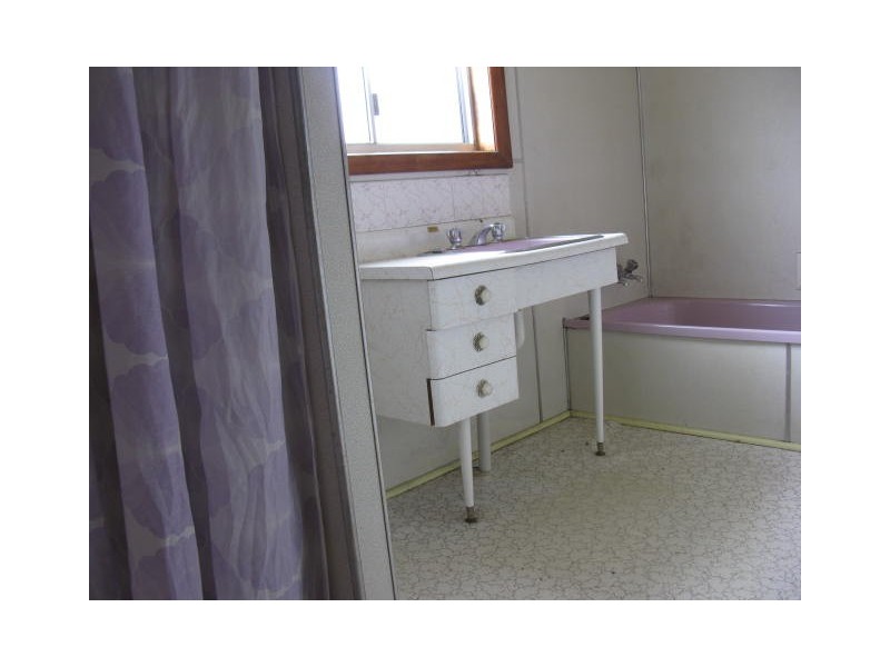 11 Crotty Street, Queenstown TAS 7467