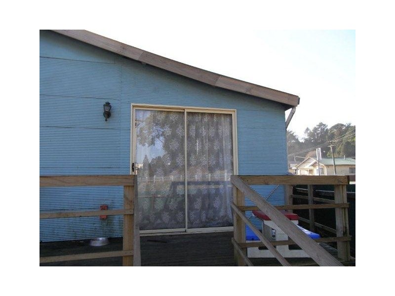 7 Knox Street, Queenstown TAS 7467