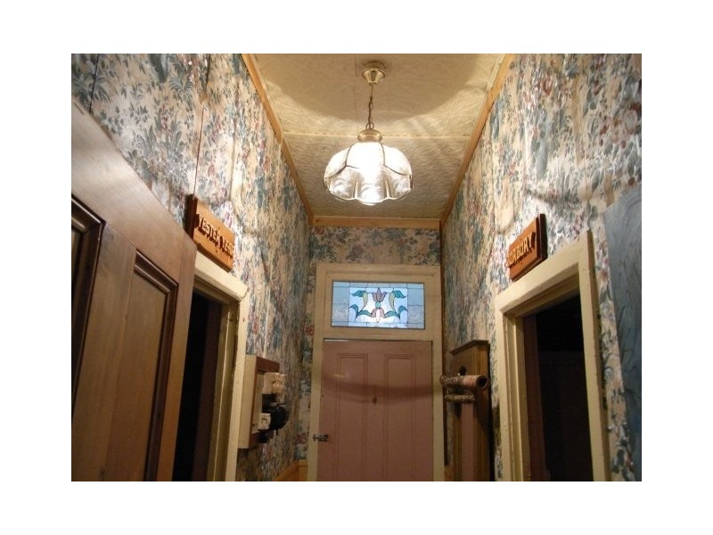 9 Brown Street, Queenstown TAS 7467