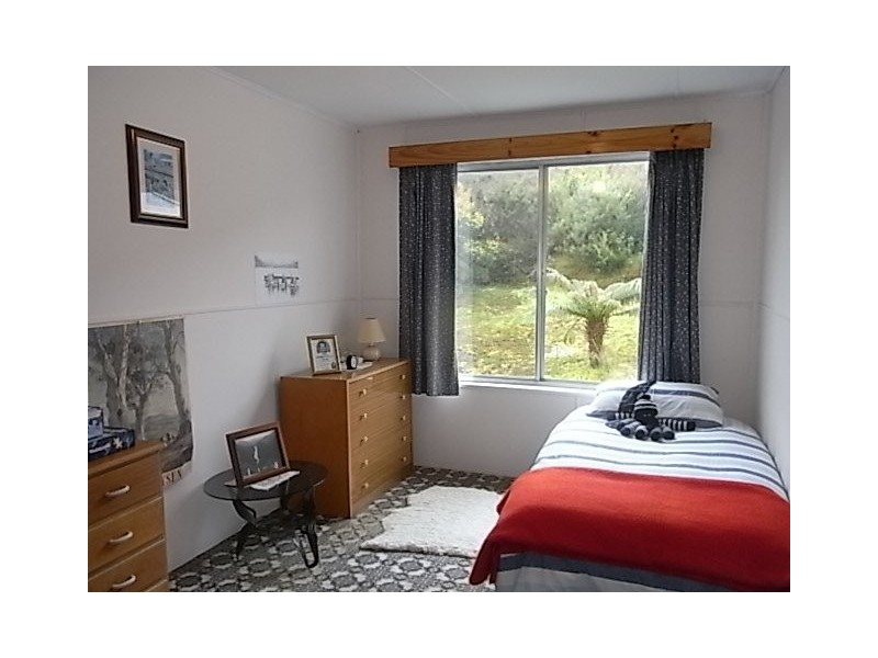 13 Charles Street, Strahan TAS 7468