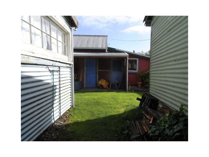 . Lettes Bay Road, Strahan TAS 7468