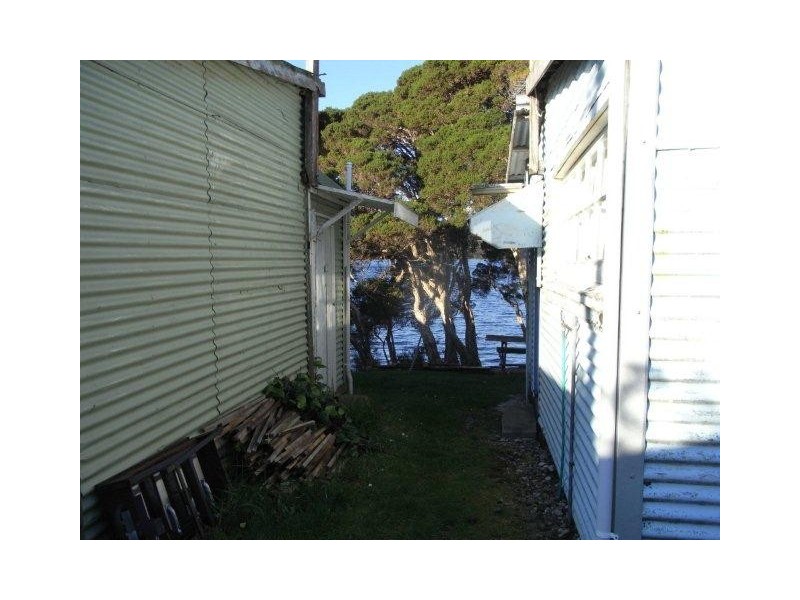 . Lettes Bay Road, Strahan TAS 7468