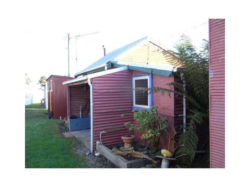. Lettes Bay Road, Strahan TAS 7468