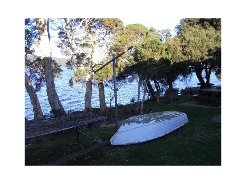 . Lettes Bay Road, Strahan TAS 7468