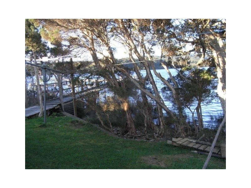 . Lettes Bay Road, Strahan TAS 7468