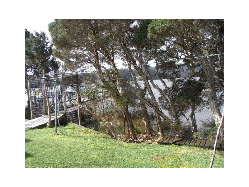 . Lettes Bay Road, Strahan TAS 7468