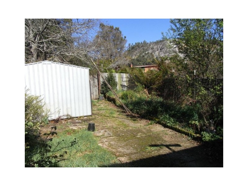 8 Crotty Street, Queenstown TAS 7467