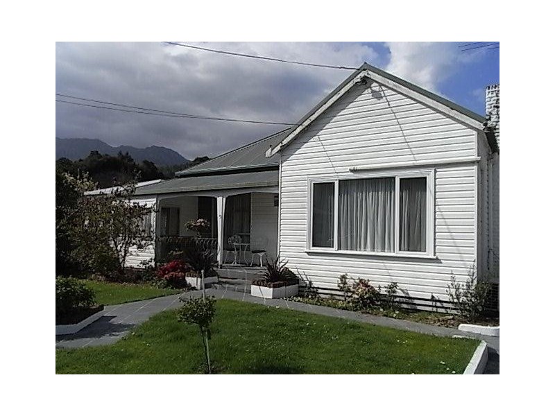 5 Austin Street, Queenstown TAS 7467