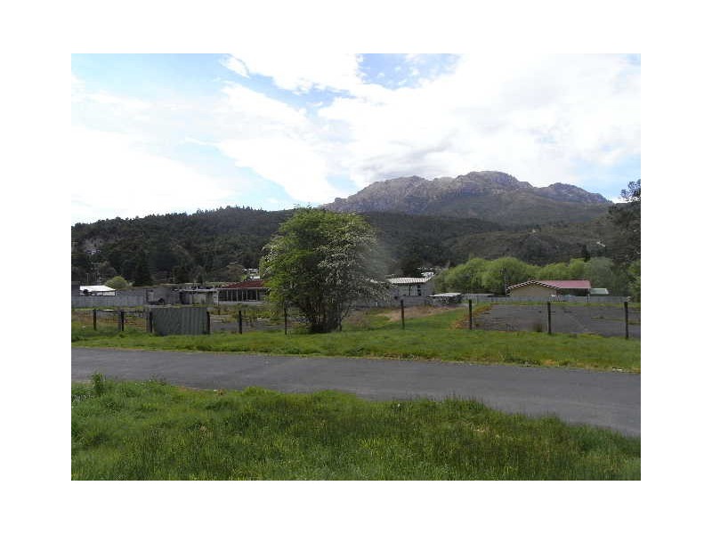 38 Grafton Street, Queenstown TAS 7467