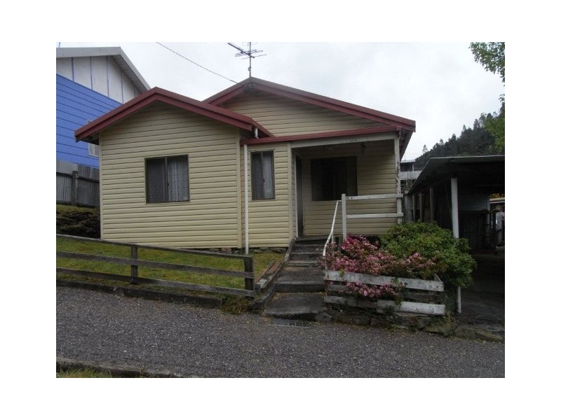 8 Colville Street, Queenstown TAS 7467