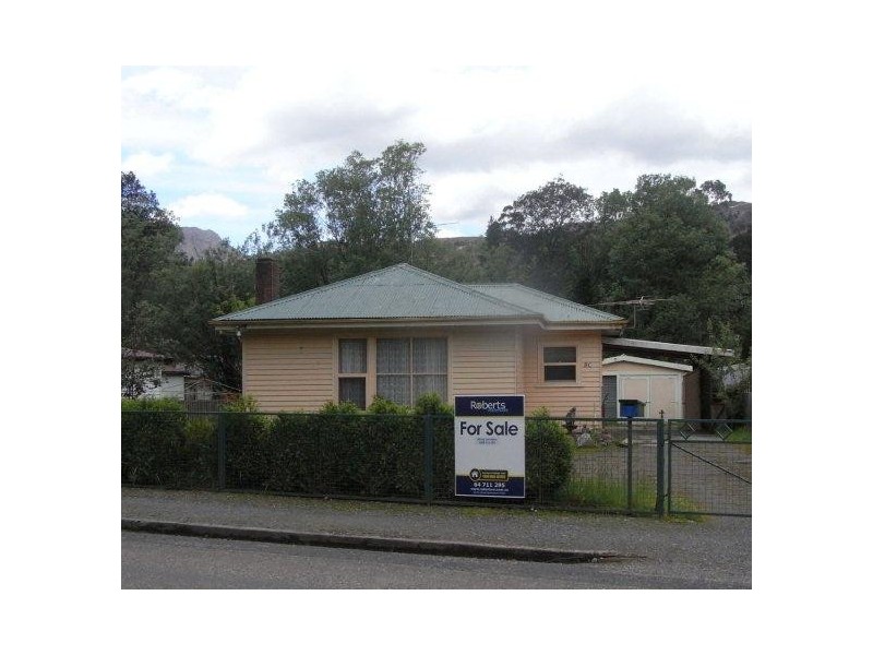 8c Penghana Road, Queenstown TAS 7467
