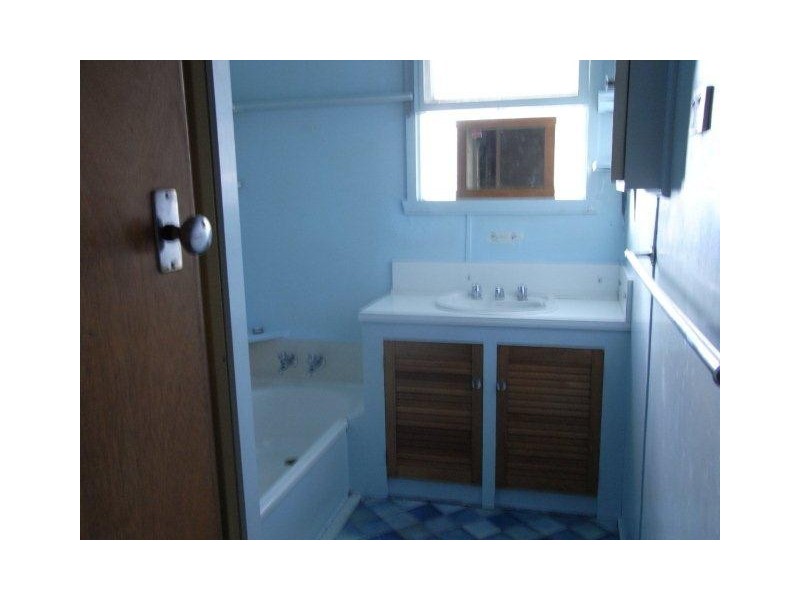 36 Main Street, Zeehan TAS 7469